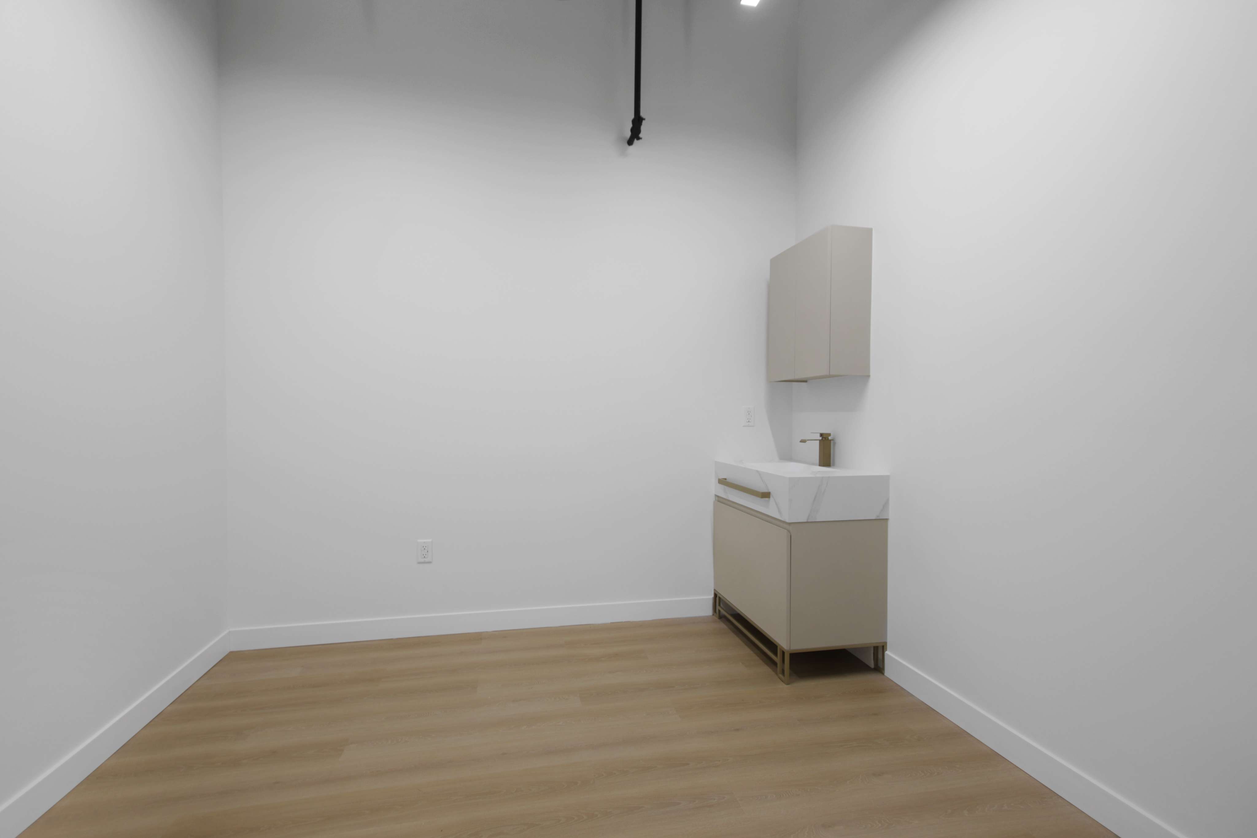 Salon Suites photo 5