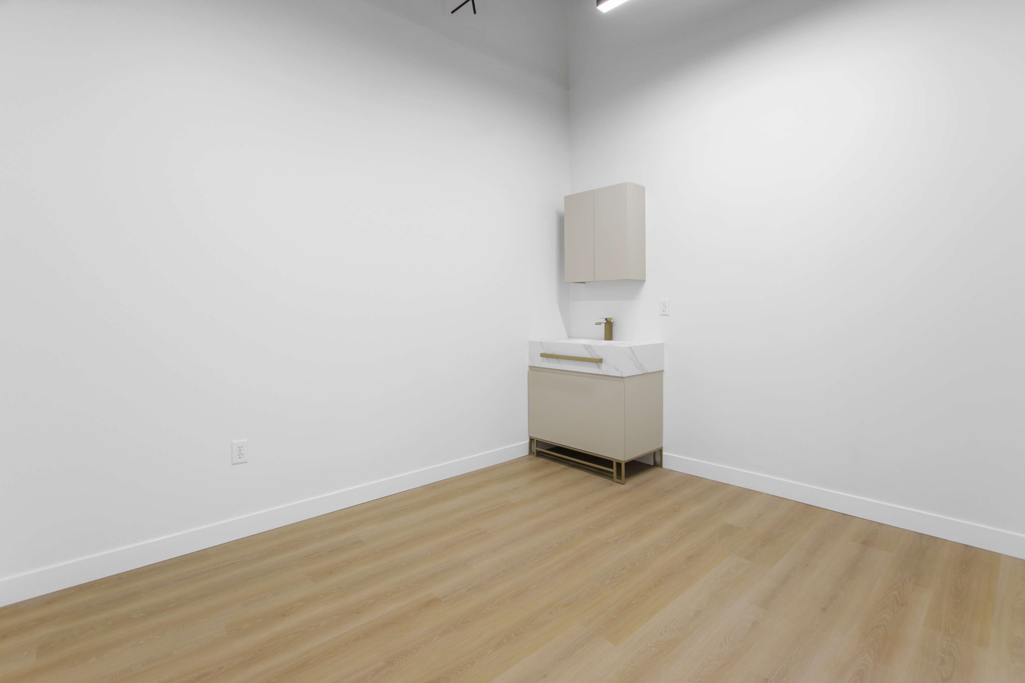Salon Suites photo 9