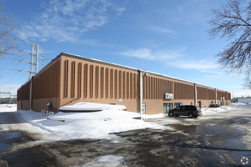 Amundson Industrial Center