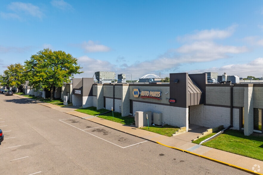 Second Street Business Center