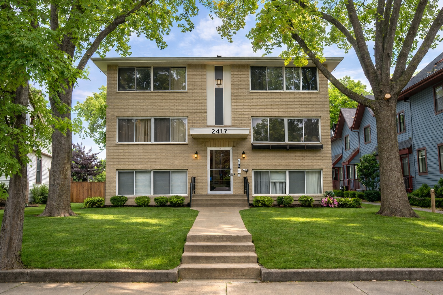 2417 Elliot Avenue Five-Plex