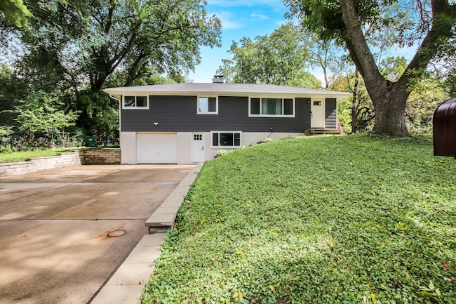 5317 Forest Rd, Minnetonka, MN 55345 photo 27