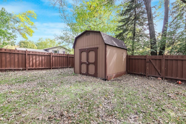 14625 40th Place N, Plymouth, MN 55446 photo 38
