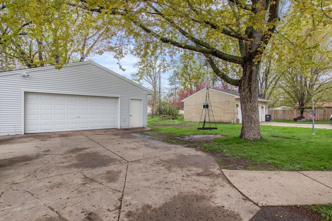 2112 Jessamine Ave E, Saint Paul, MN 55119 photo 18