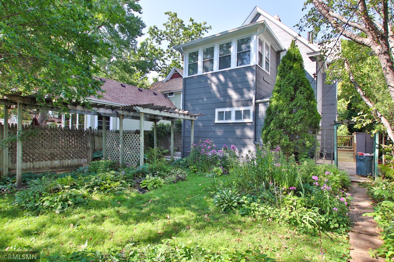 1990 Iglehart Ave, Saint Paul, MN 55104 photo 28