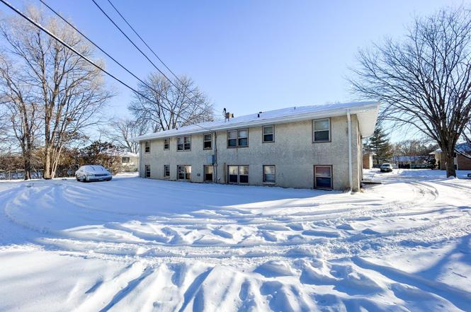 7516 69th Ave N, Brooklyn Park, MN 55428 photo 3
