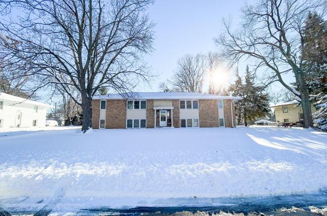 7601 69th Ave N, Brooklyn Park, MN 55428 photo 2
