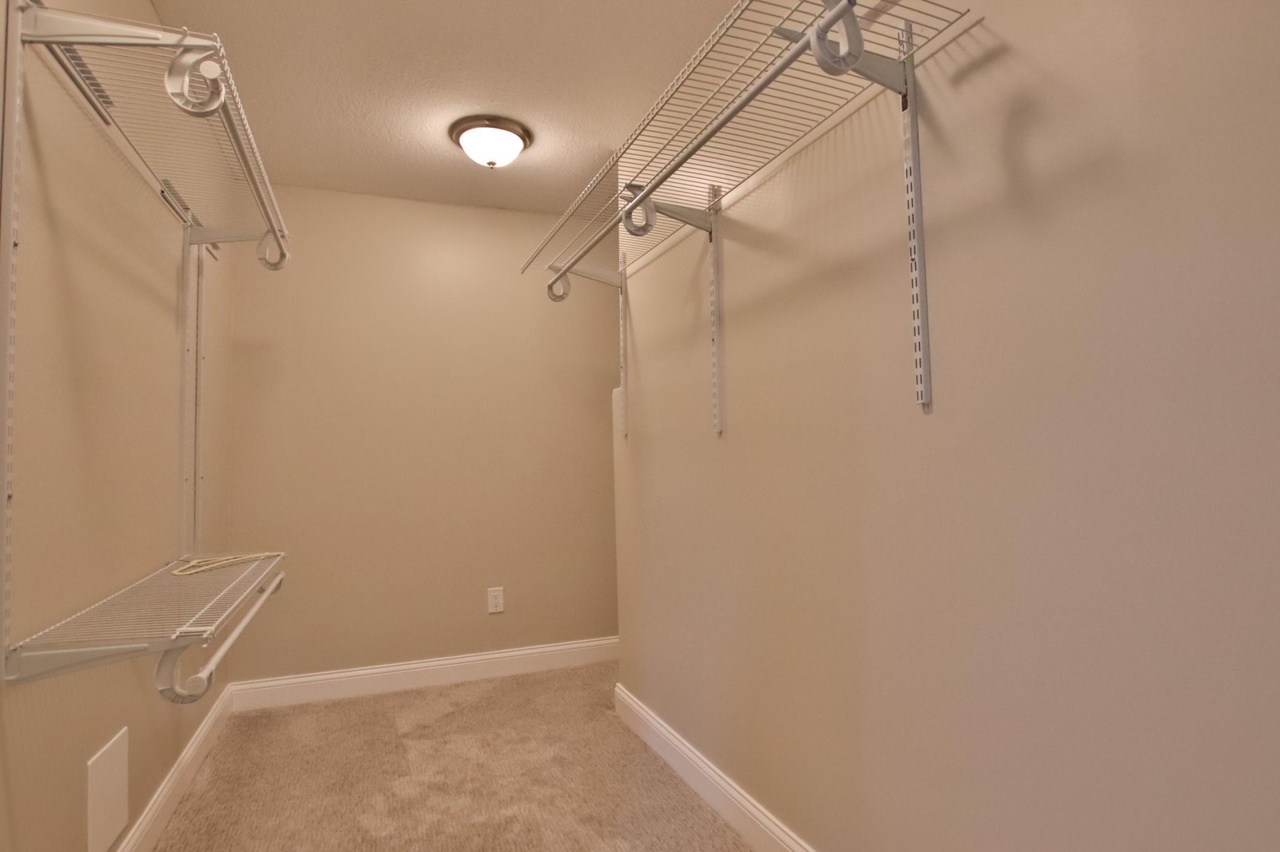 8108 Xenia Ave N, Brooklyn Park, MN 55443 photo 13