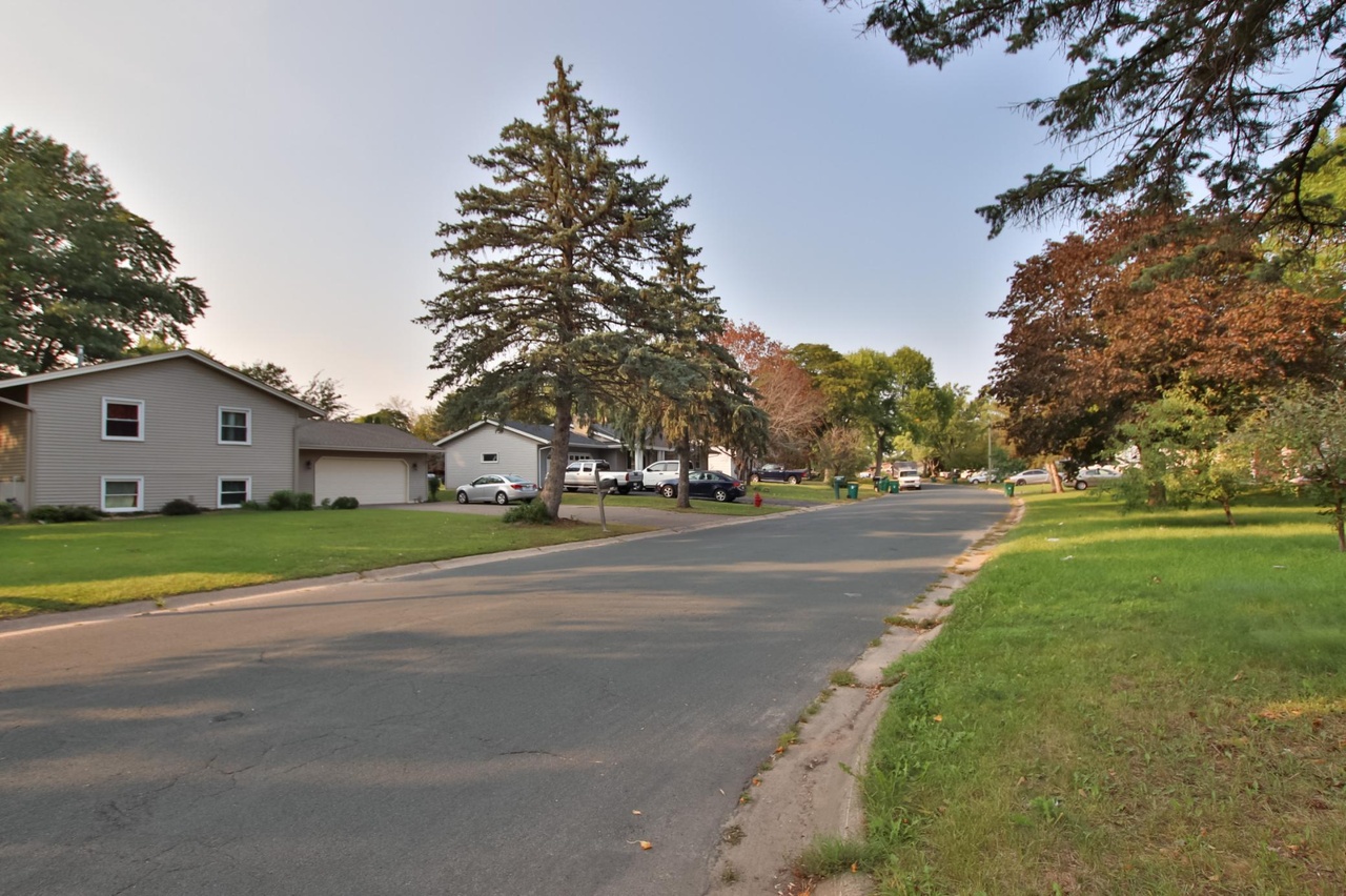 8108 Xenia Ave N, Brooklyn Park, MN 55443 photo 44
