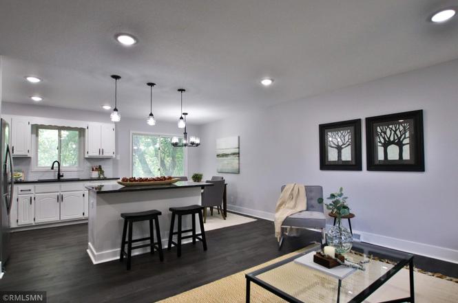 4353 Bear Path Trl, Eagan, MN 55122 photo 3