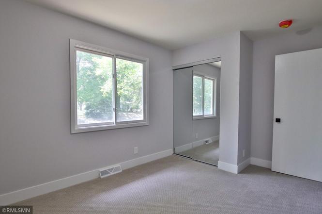 4353 Bear Path Trl, Eagan, MN 55122 photo 21