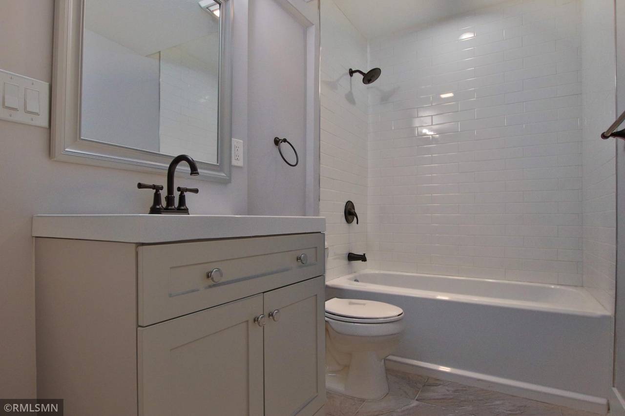 4353 Bear Path Trl, Eagan, MN 55122 photo 19