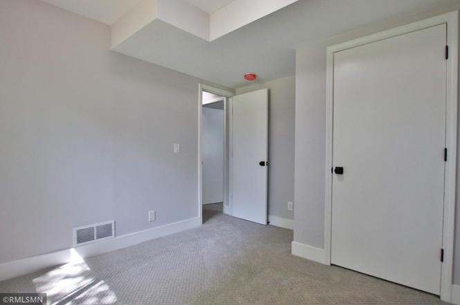 4353 Bear Path Trl, Eagan, MN 55122 photo 18